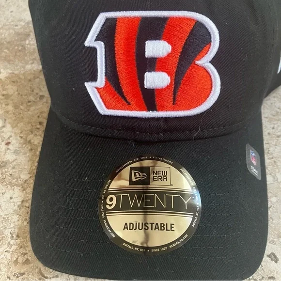 NWT New Era Cincinnati Bengals NFL Adjustable Black Cap Baseball Hat 9Twenty - Picture 5 of 12